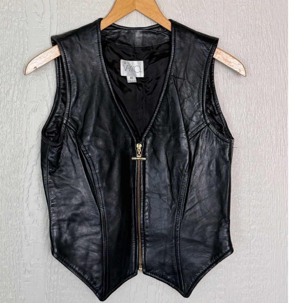 VTG Vakko Black Leather Zip Front Vest XS Made in USA Minimalist Edgy Moto Biker